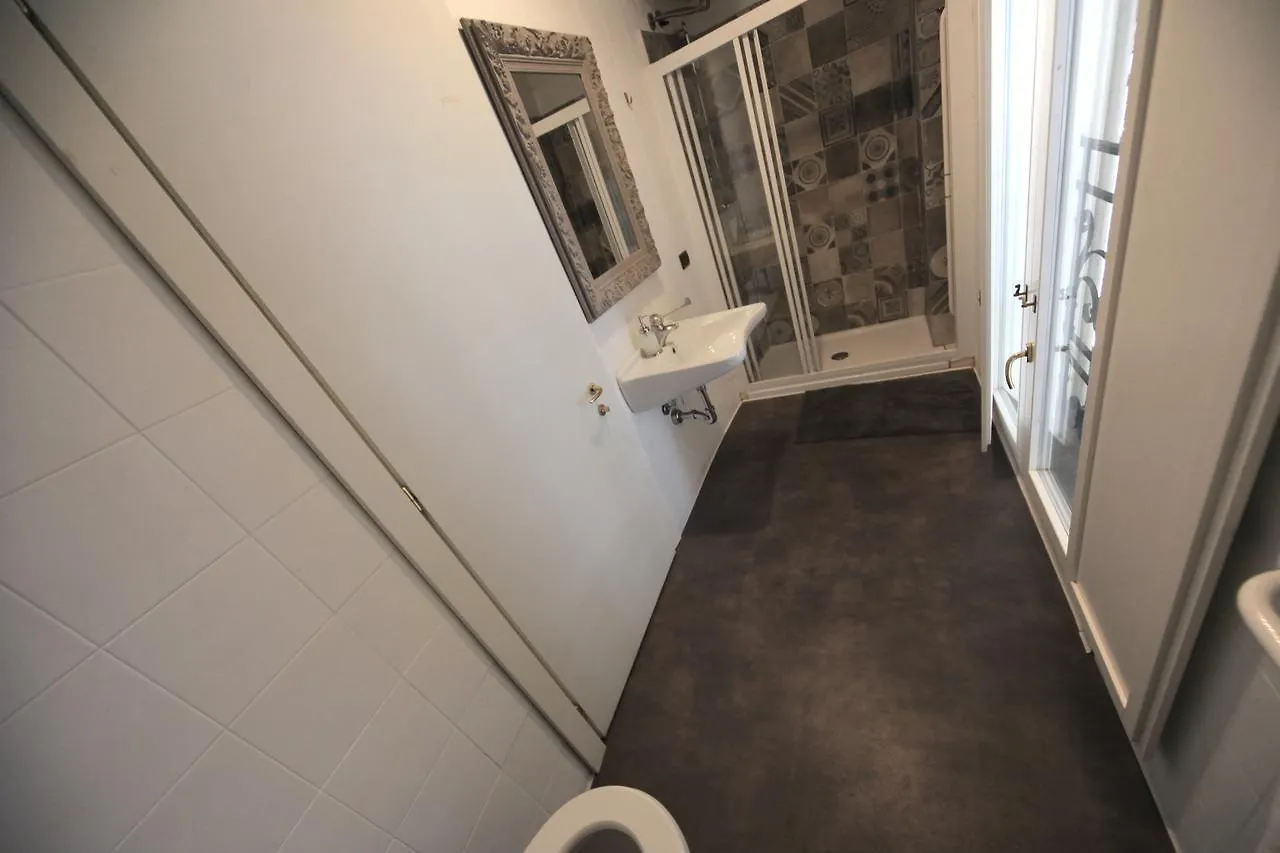 Dopa Hostel Bologna Olaszország