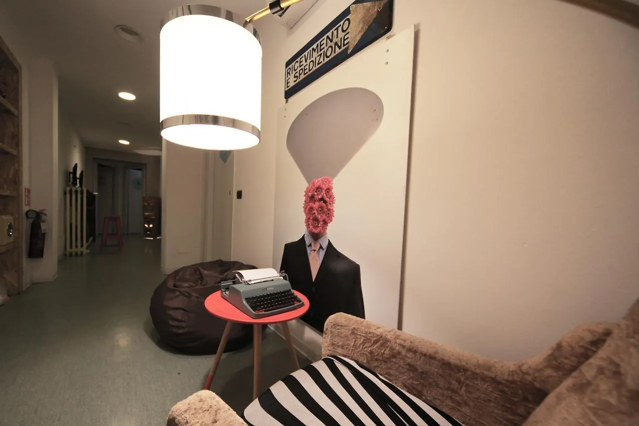 Dopa Hostel Bologna Olaszország