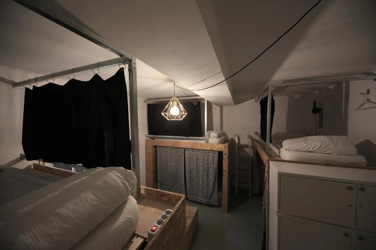 Dopa Hostel Bologna 0*,  Olaszország