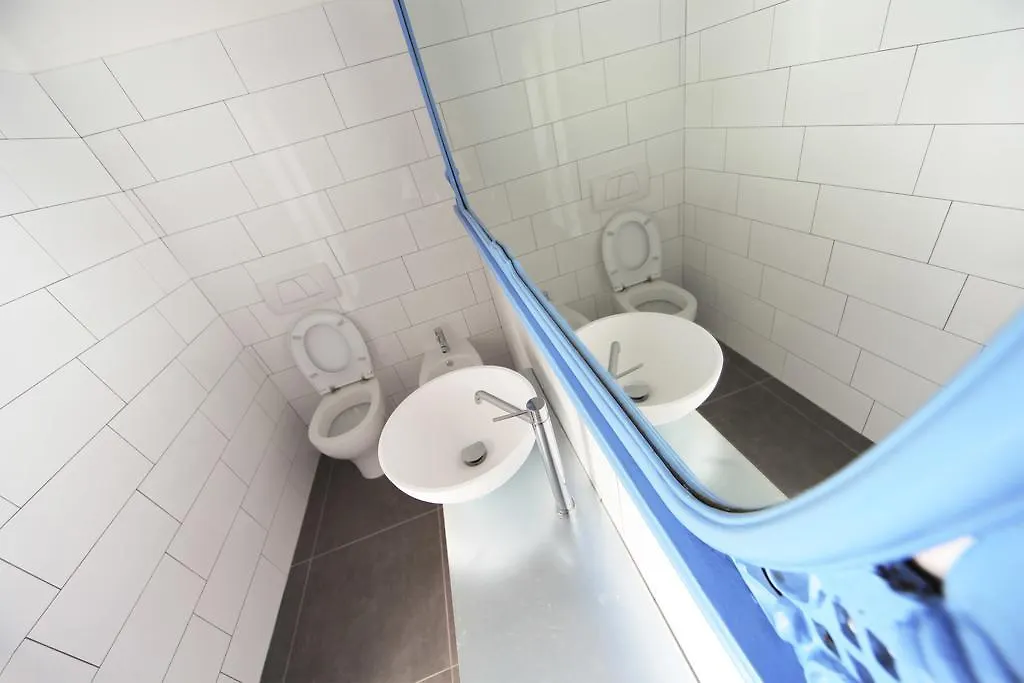 Dopa Hostel Bologna Italien
